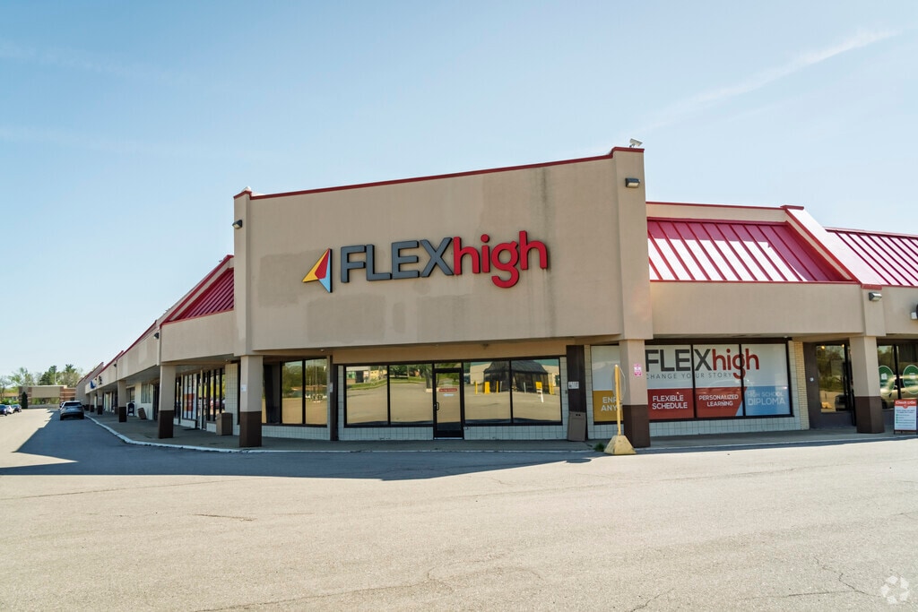 Discover innovative learning and growth at Flex High School of Michigan.