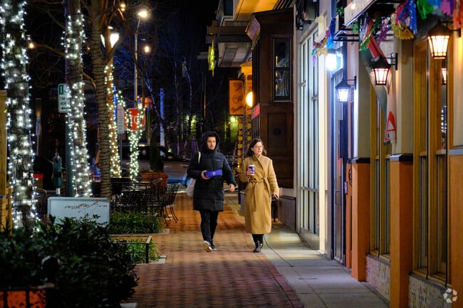 Rockville Town Square is minutes from the King Farm Neighborhood.