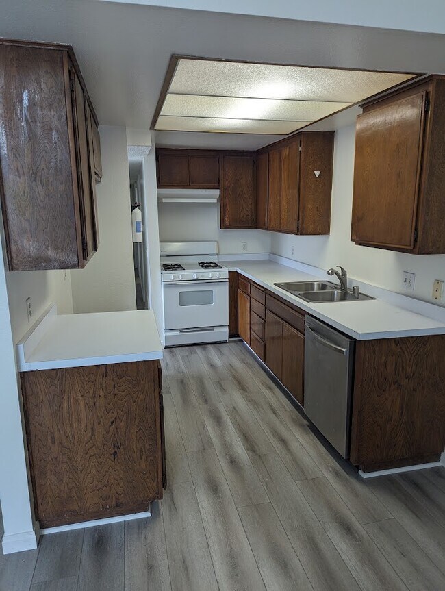 1046 Canal St unit 1046 Canal St., Oxnard, CA 93035 - photo 7