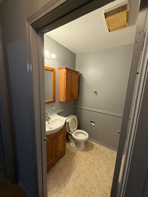 14732 Burbank Blvd unit 14732-A, Los Angeles, CA 91411 - photo 5