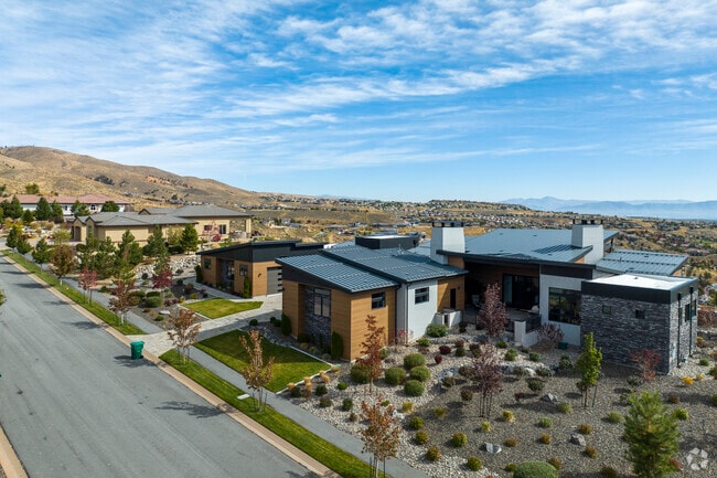 One potential negative to Somersett is high winds and most homes will landscape accordingly.