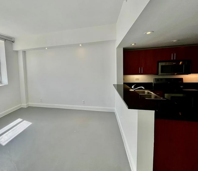 101 E Flagler St unit 707, Miami, FL 33131 - photo 5