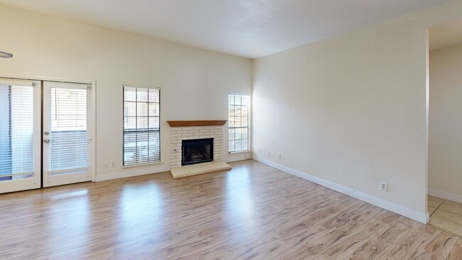 1751 E Reno Ave unit 217, Las Vegas, NV 89119 - photo 2