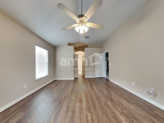 9827 White Barn Way, Riverview, FL 33569 - photo 7