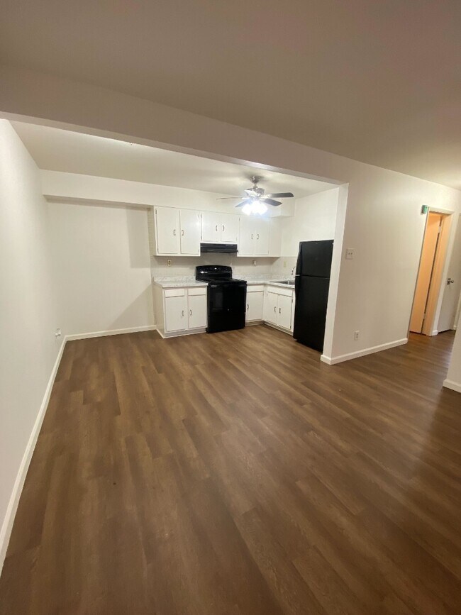 3737 Morgan Ford Rd unit C, St. Louis, MO 63116 - photo 2