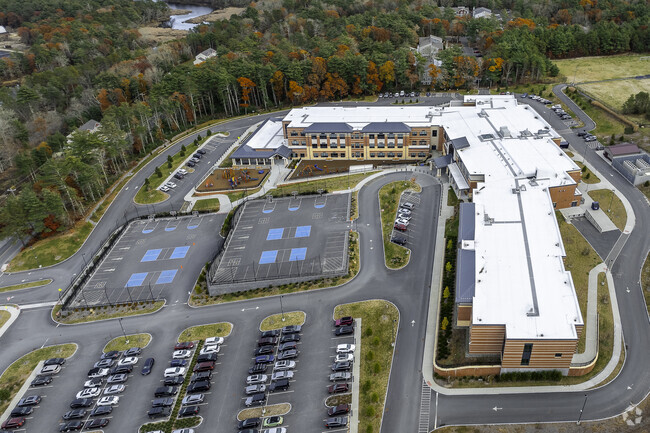 Wareham Elementary School: Dedicated faculty, modern facilities, academic excellence.