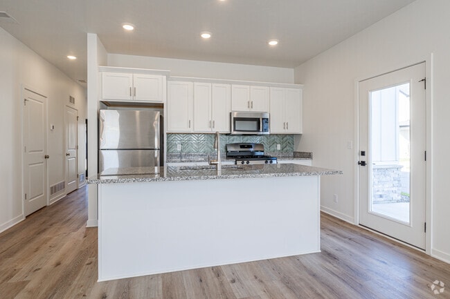 11295 Sessions Dr NW, Grand Rapids, MI 49534 - photo 7