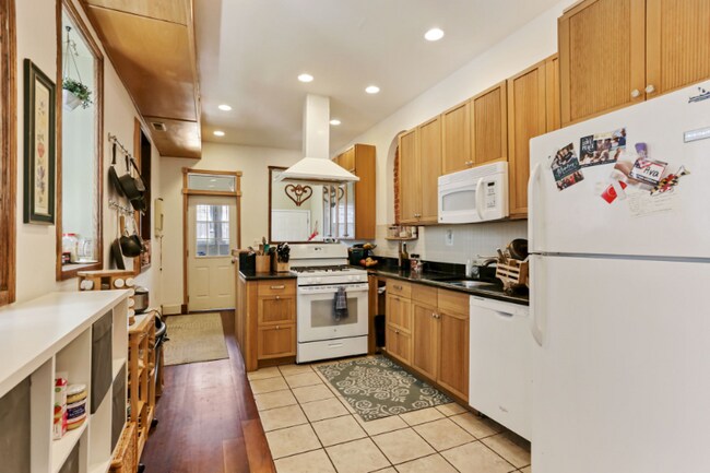 1116 Monroe St NW, Washington, DC 20010 - photo 5