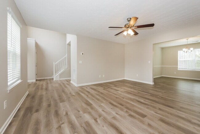 1405 St Teresa Ct, Locust Grove, GA 30248 - photo 5