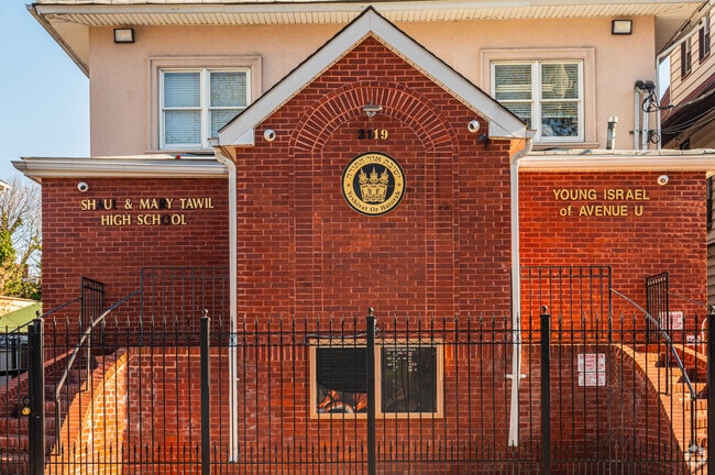 Yeshivat Or Hatorah is a private, all-boys, Jewish school located in BROOKLYN, NY