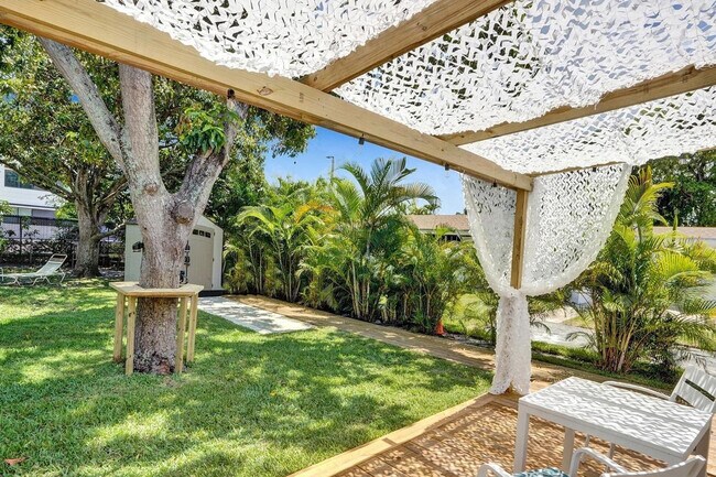 208 SE 4th St unit ID1239422P, Hallandale Beach, FL 33009 - photo 7