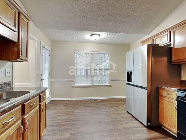 5495 Sugar Crossing Dr, Buford, GA 30518 - photo 6