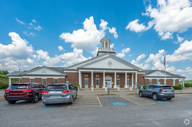 Lisbon is home to the Columbiana County Courthouse.