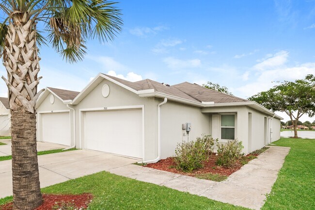 9000 Aegean Cir, Lehigh Acres, FL 33936 - photo 2