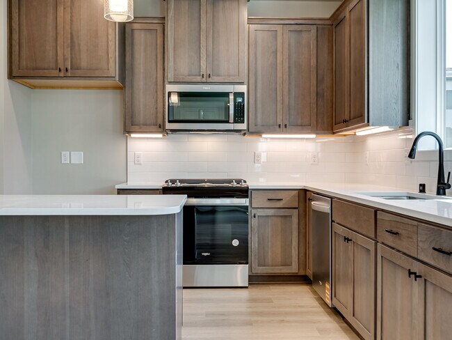 646 NW 28th St, Battle Ground, WA 98604 - photo 7