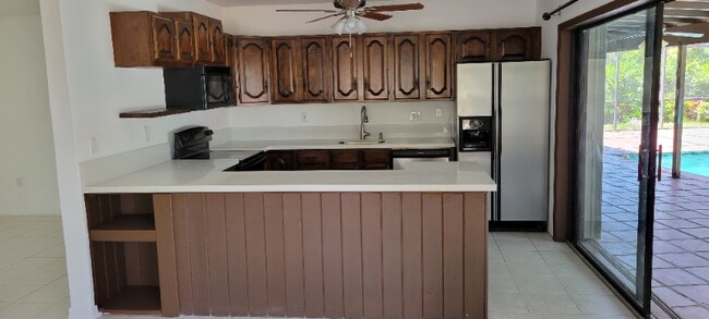 10605 SW 112th St, Miami, FL 33176 - photo 6