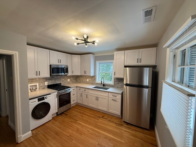 5513 Ashbourne Rd unit B, Halethorpe, MD 21227 - photo 4