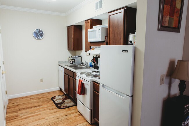 148 N Loudoun St, Winchester, VA 22601 - photo 4