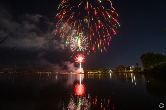 Every 4th of July, residents of Hidden Glen South gather at Almaden Lake Park to enjoy a vibrant fireworks display that lights up the night sky and brings the community together in celebration.