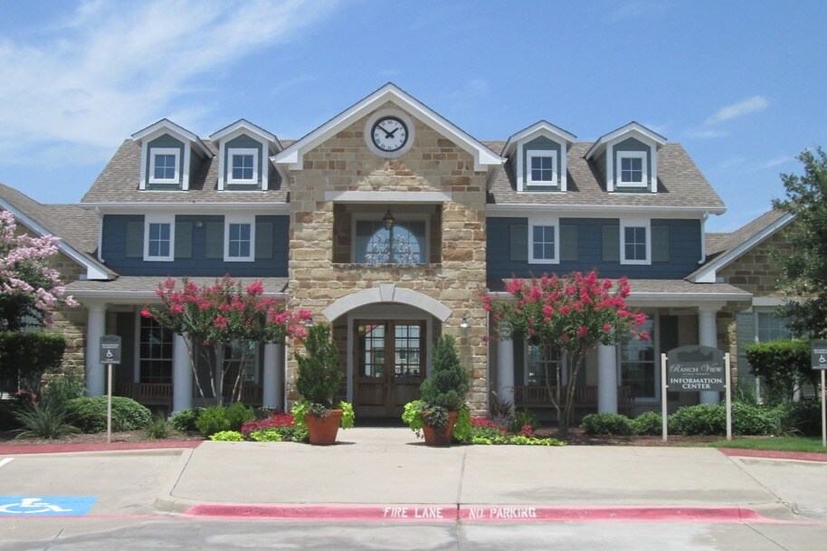 Ranch View Townhomes 5700 Industrial Dr, Greenville, TX