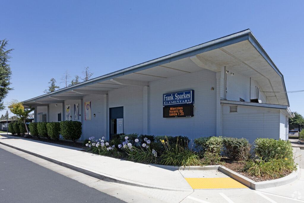 Welcome to Frank Sparkes Elementary School in Winton.
