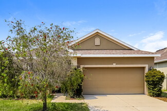 827 Krenson Woods Ln, Lakeland, FL 33813