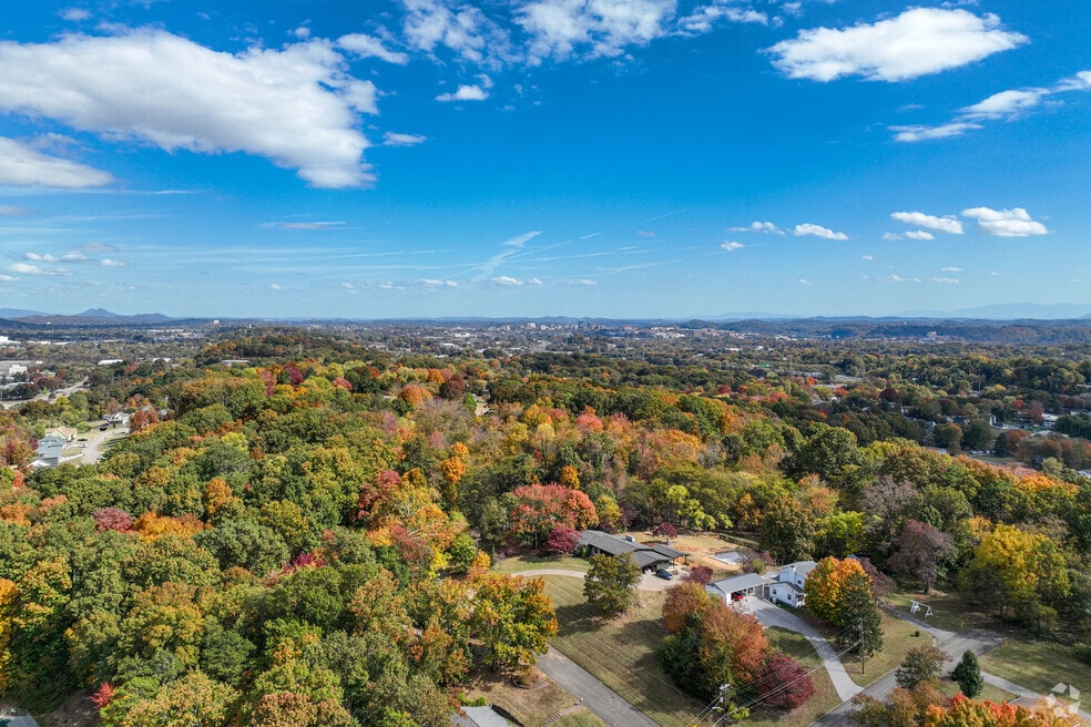 Neighborhood_Lonas Drive_V1_110323