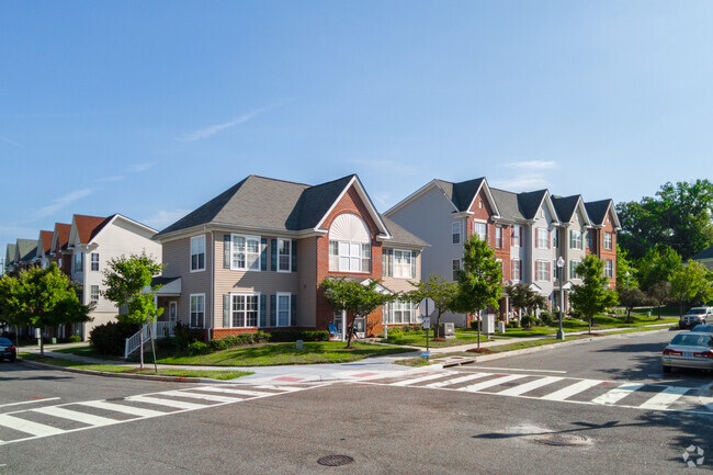 A new development in Capitol View with a mix of townhomes and duplexes, on East Capitol St.