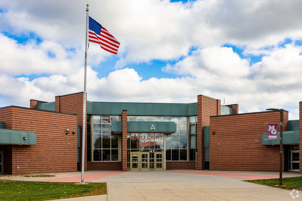 Maple Grove Senior High School, Rankings & Reviews