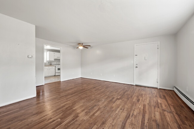 340 Charter Oak St unit D, Manchester, CT 06040 - photo 7