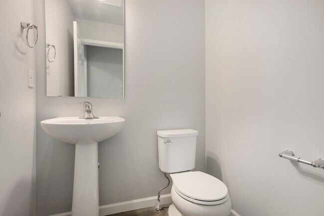 25245 Vargas, Mattawan, MI 49071 - photo 5