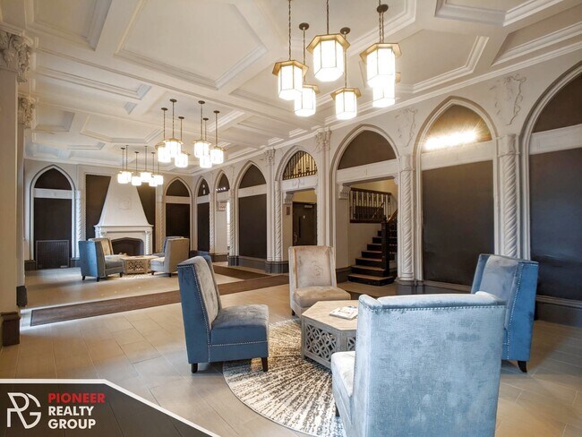 501 W Belmont Ave unit 505-6D, Chicago, IL 60657 - photo 2