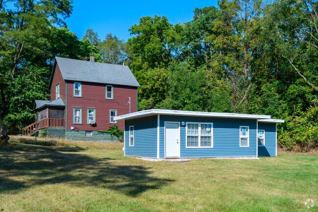 Many older houses have been renovated with some new homes being built in Eastwood.