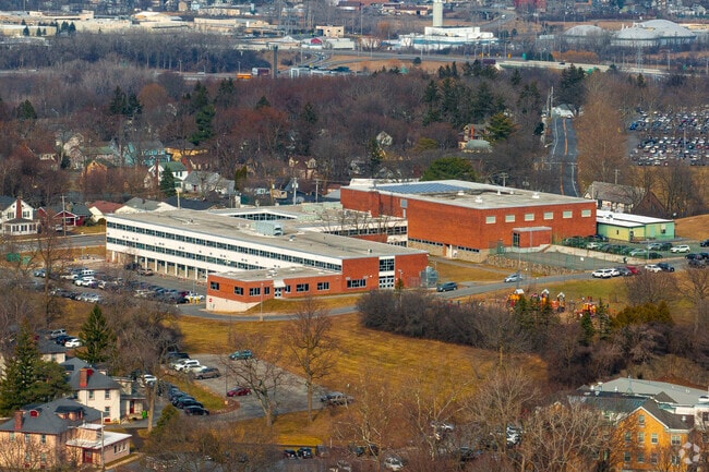 Hurlbut W Smith School in DeWitt has 813 students in grades PK, K-8 (2024).