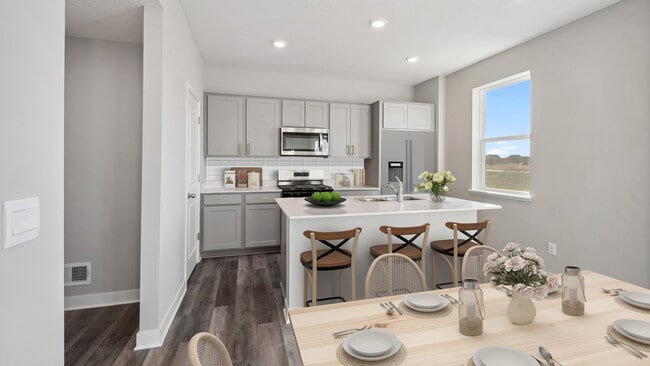 12645 Berkshire Ln, Rogers, MN 55374 - photo 2