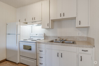2510-2560 Broadway St NE, Salem, OR 97301