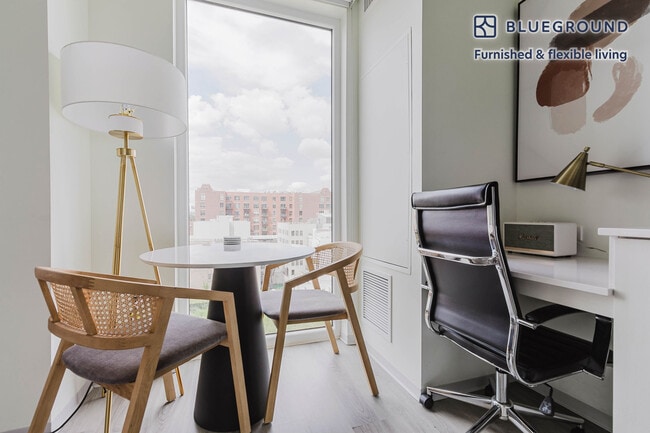 343 W Schiller St unit FL8-ID1088, Chicago, IL 60610 - photo 3