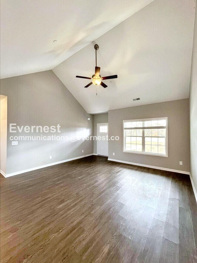 1413 Pipeline Ave, Columbia, TN 38401 - photo 5