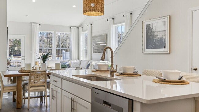 26 Victoria Gardens Square, Neptune Township, NJ 07753 - photo 6