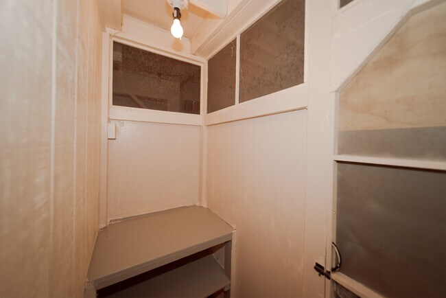 99-060 Nalopaka Place unit Studio, Aiea, HI 96701 - photo 5