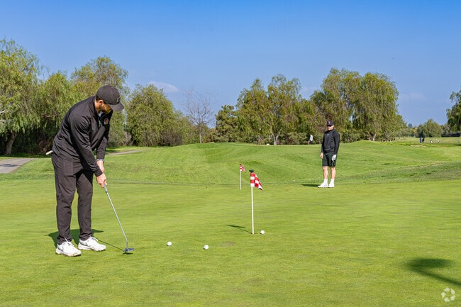 Practice your putt at the putting area at Riverlakes Ranch Golf Course.