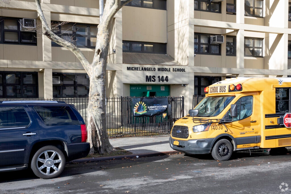 Junior High School 144 Michelangelo School is a public school in Bronx, New York.