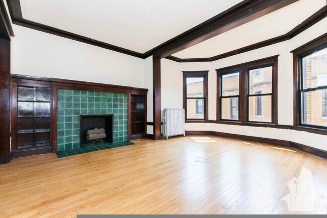 2415 N Sawyer Ave unit 2, Chicago, IL 60647 - photo 7