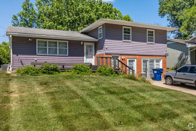 Brightly colored homes with nice front yards line the streets of Park Hill.