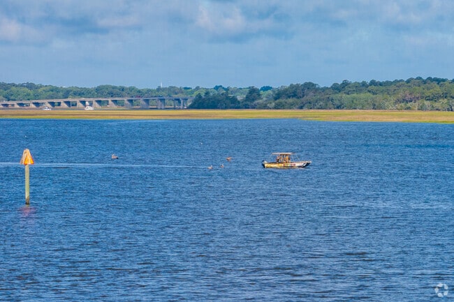 Shadowmoss residents have easy access to fishing and boating on the Ashley River.