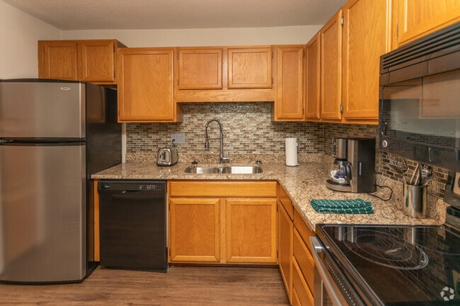 2BR, 2BA, B - 1,049 SF