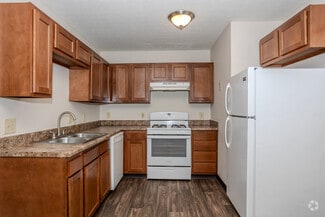 3950 Cabot Dr, Springfield, OH 45503