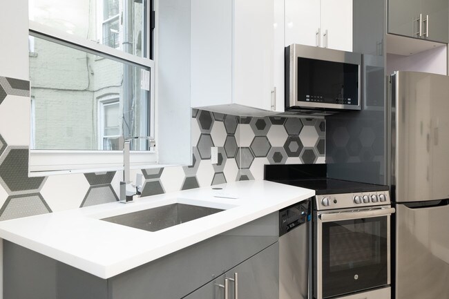 Fordham Place, Bronx, NY 10458 - photo 2