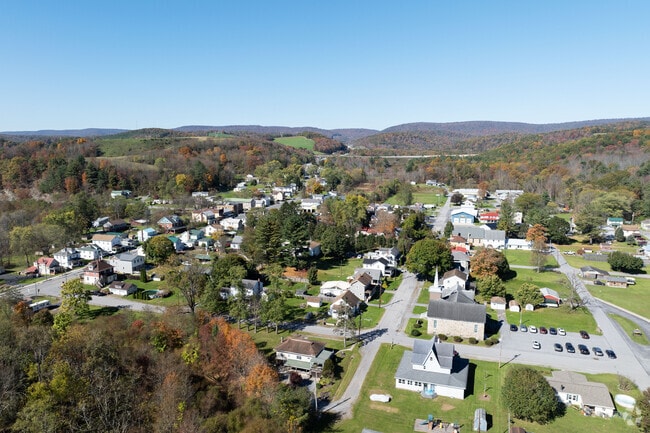 Port Matilda is the town center of Worth, PA and has a population of just under 600 residents.