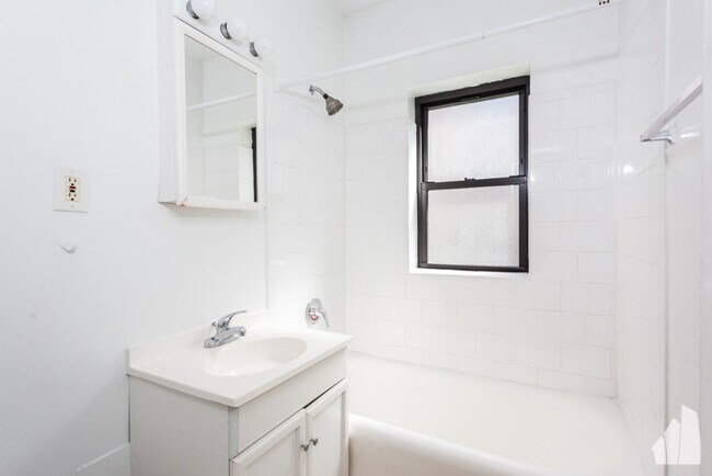 512 W Arlington Place unit 116, Chicago, IL 60614 - photo 6